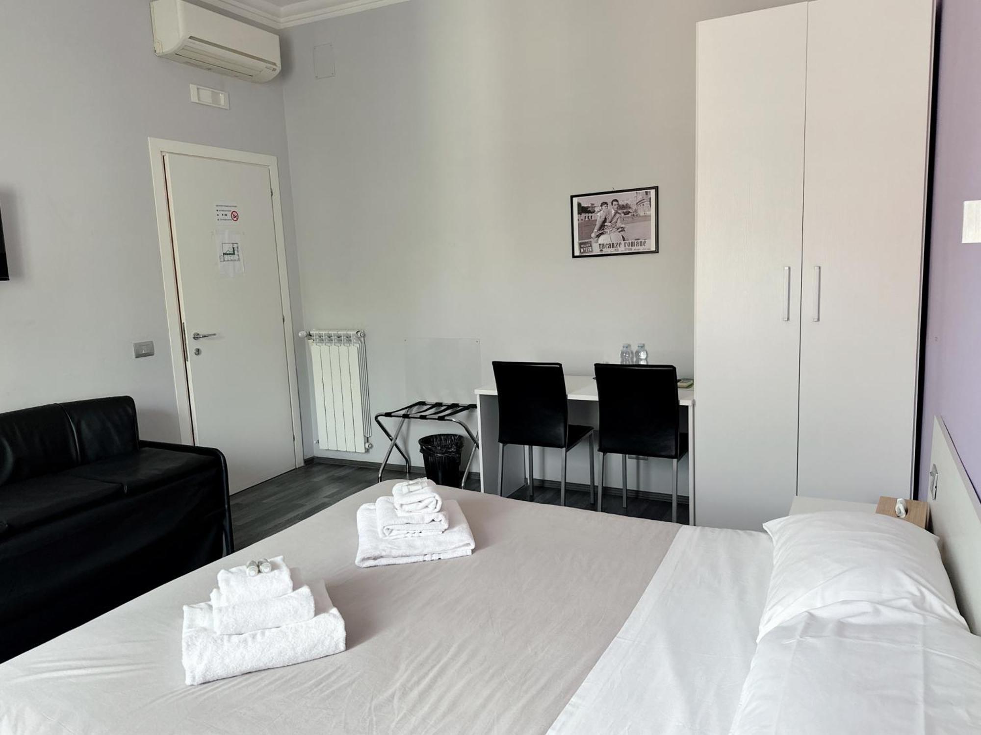 The Manzoni Hotel Rome Exterior photo